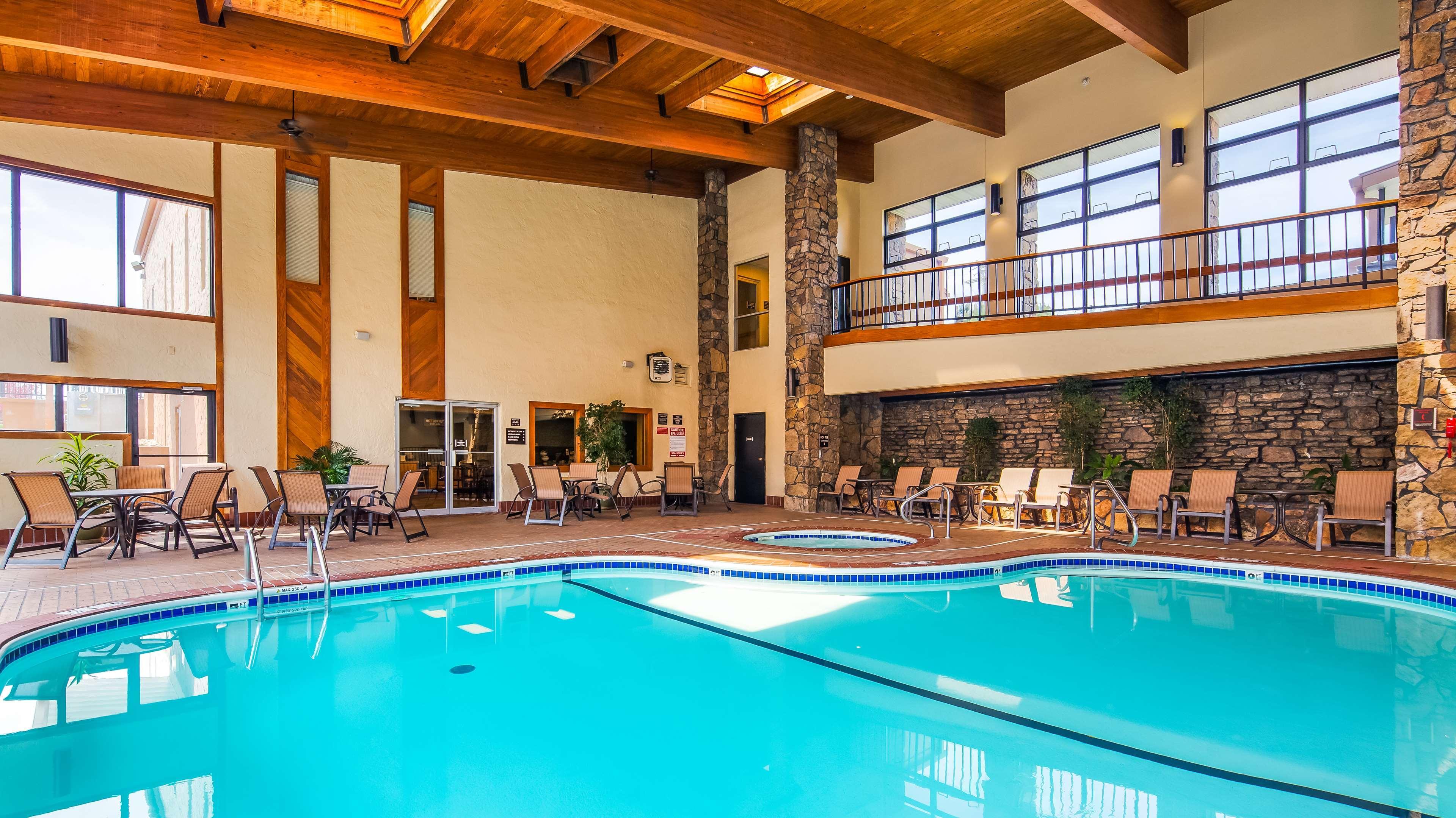 Best Western Center Pointe Inn Бренсън Екстериор снимка