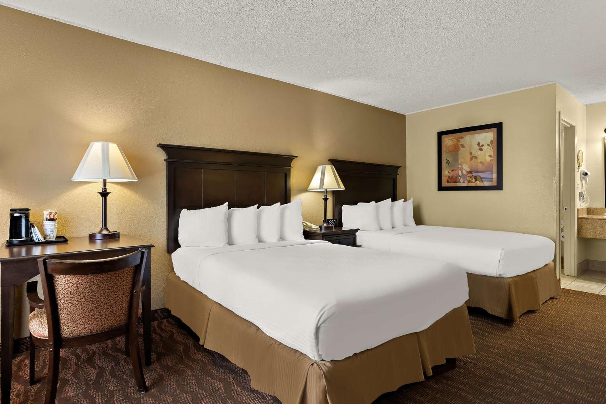 Best Western Center Pointe Inn Бренсън Екстериор снимка